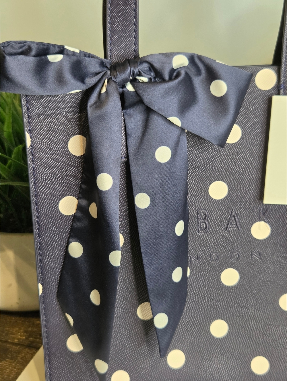 Ted Baker "The Icon" Navy Polka Dot Tote With Bow - Picture 2 of 6